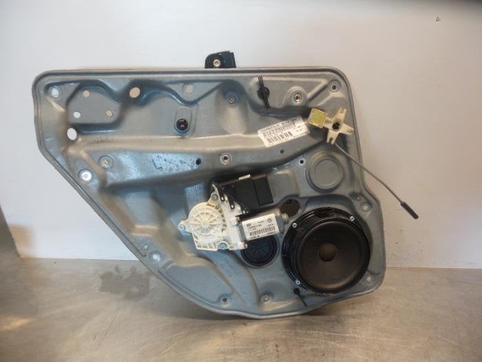 Ruitmechaniek 4Deurs links-achter van een Volkswagen Bora (B, Gebruikt, -, Volkswagen, -