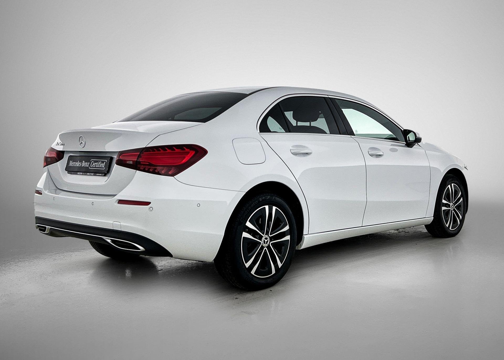 Mercedes-Benz A-klasse 250 e Hatchback Business Line Verwarm, Autos, 4 portes, 16 kWh, Automatique, 1600 kg