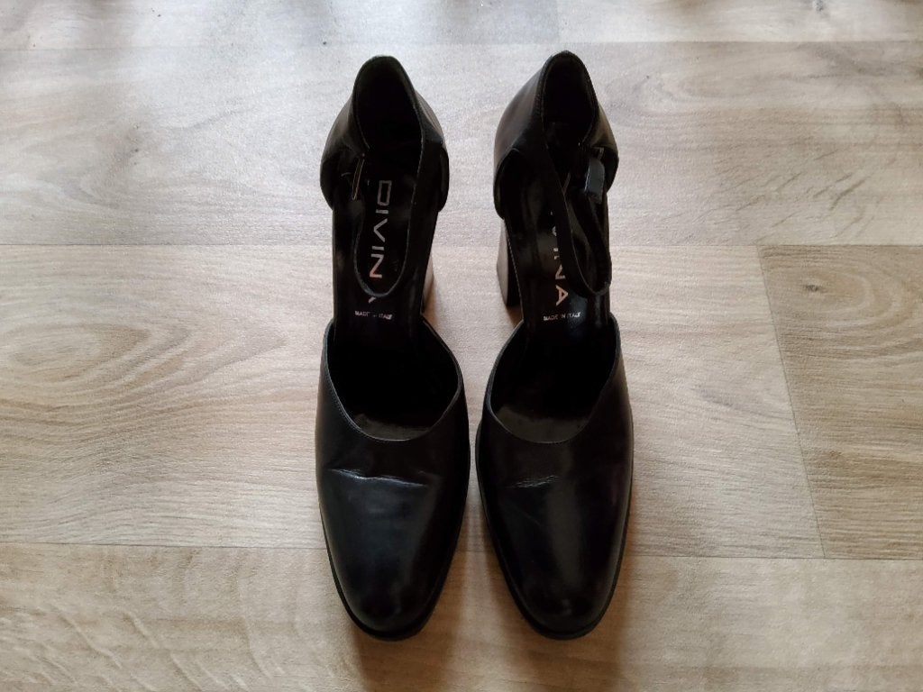 Chaussures Divina en cuir noir, escarpins, neuves, Vêtements | Femmes, Chaussures, Neuf, Escarpins, Divina Italy 💯👣🖤, Noir
