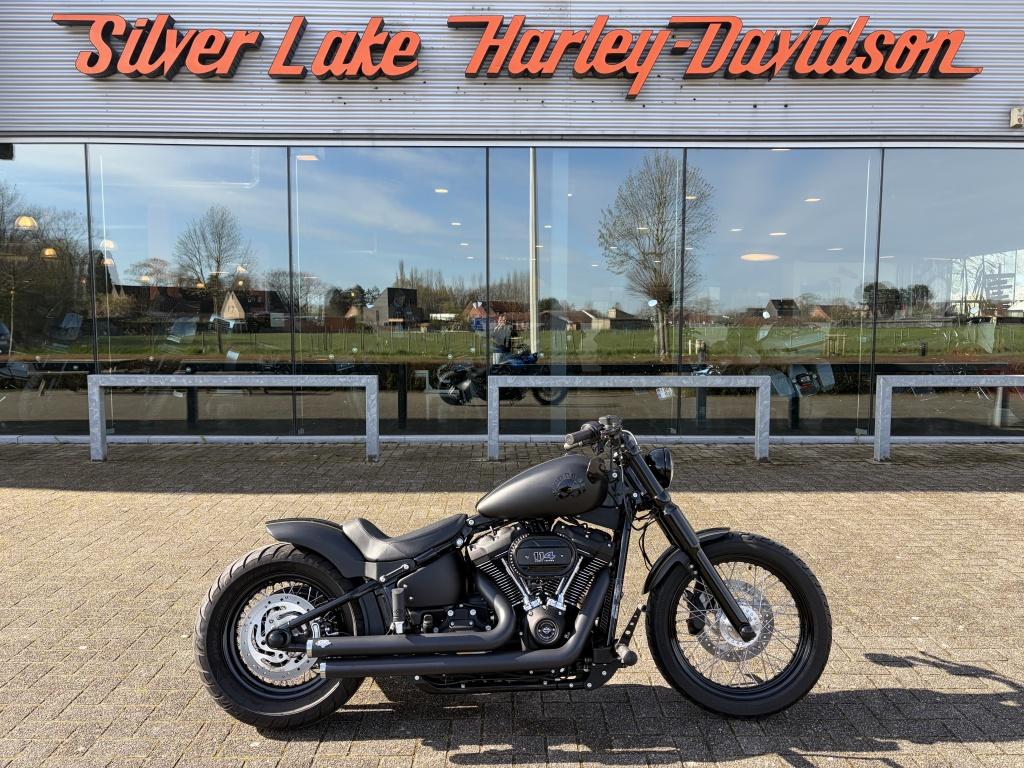 Harley-Davidson Softail Street Bob, Motos, Motos | Harley-Davidson, Autre