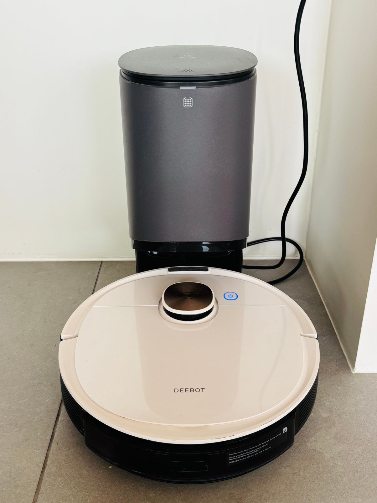 Ecovacs Deebot Robotstofzuiger & Dweil + Leegstation, Enlèvement, Comme neuf, Aspirateur robot, Ecovacs