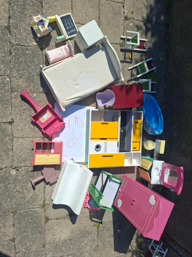 Barbie meubels 2 sets, Ophalen, Gebruikt, Jongen of Meisje