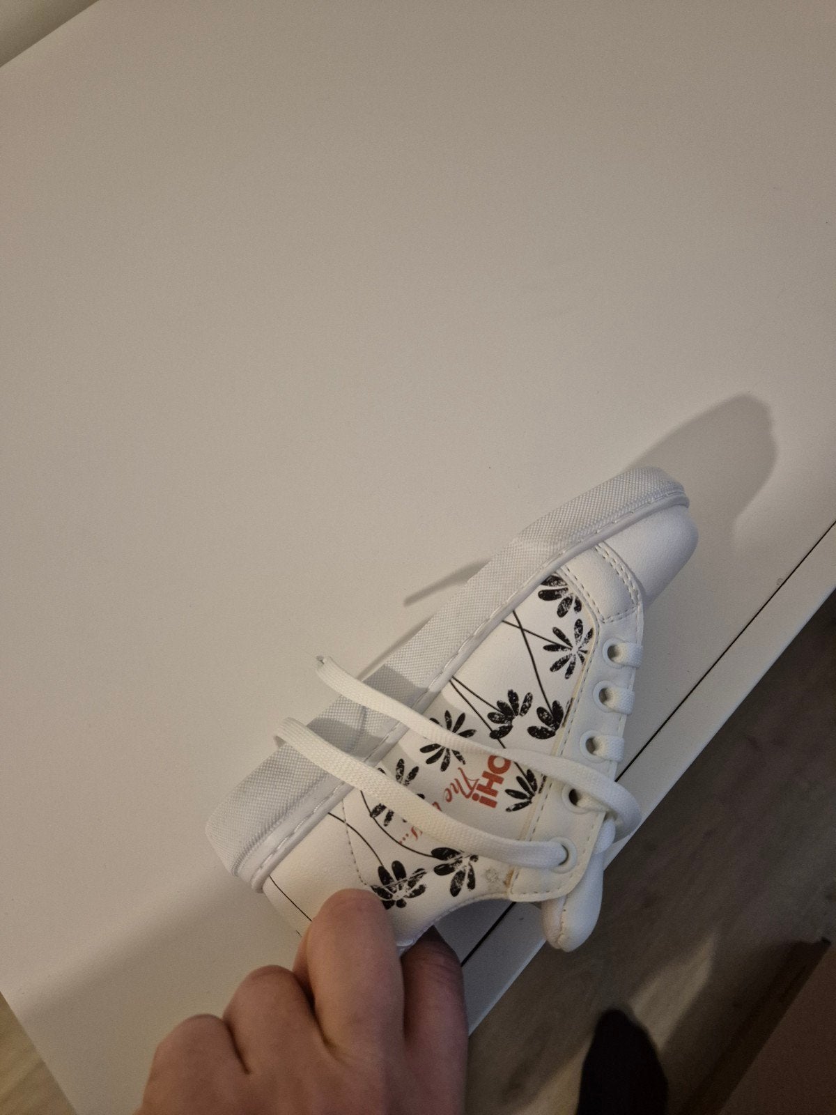 schoenen, Ophalen, Nieuw