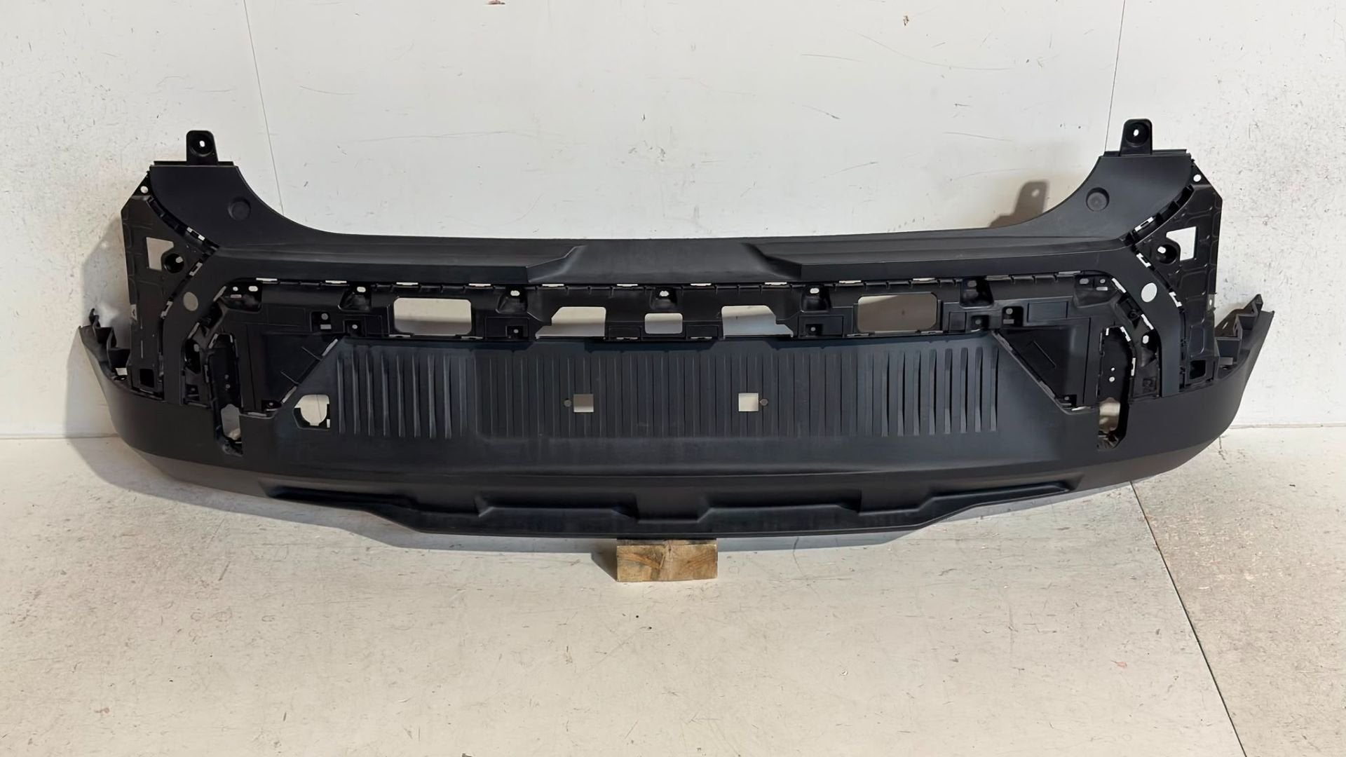 KIA EV3 Achter bumperspoiler achterbumper 86612-EV000, Heolleung-ro 12
06797  Seoul, Achter, Bumper, Info@kia.com