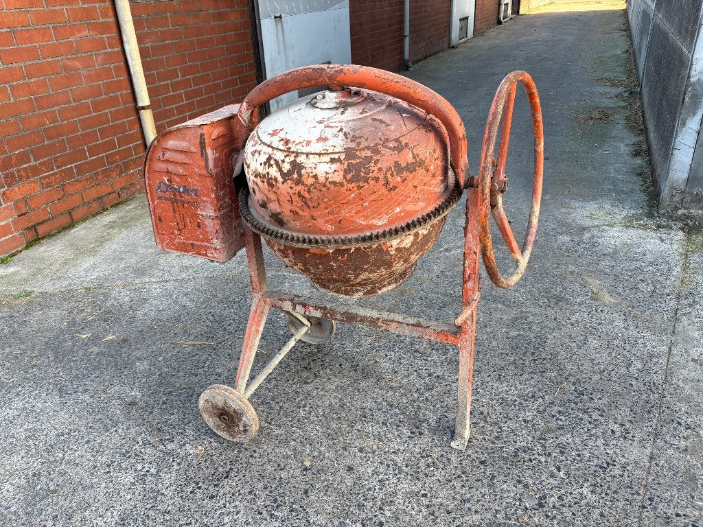Betonmolen, Ophalen, Gebruikt