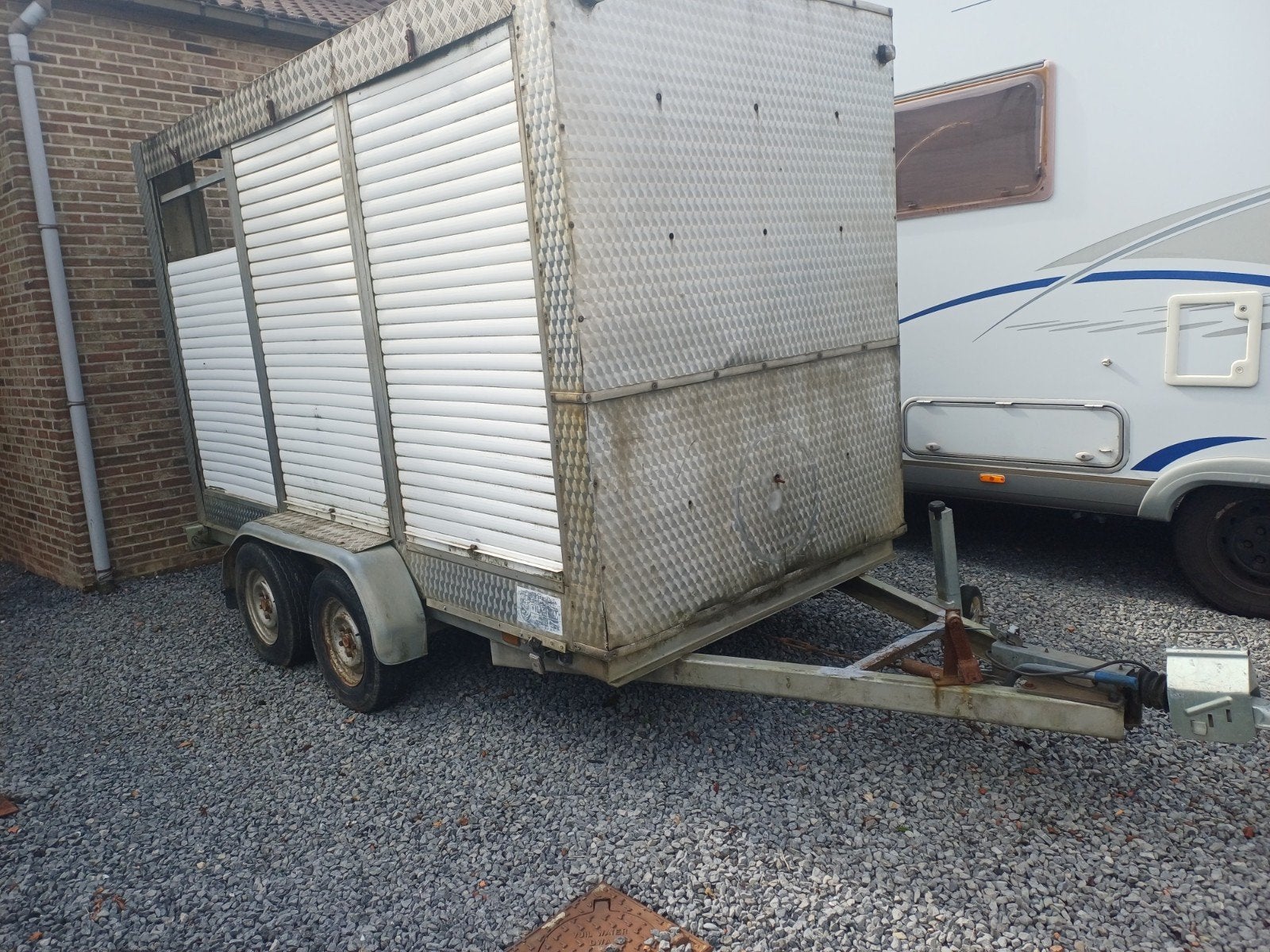gesloten aanhanger met werk, Auto diversen, Aanhangers en Bagagewagens, Ophalen