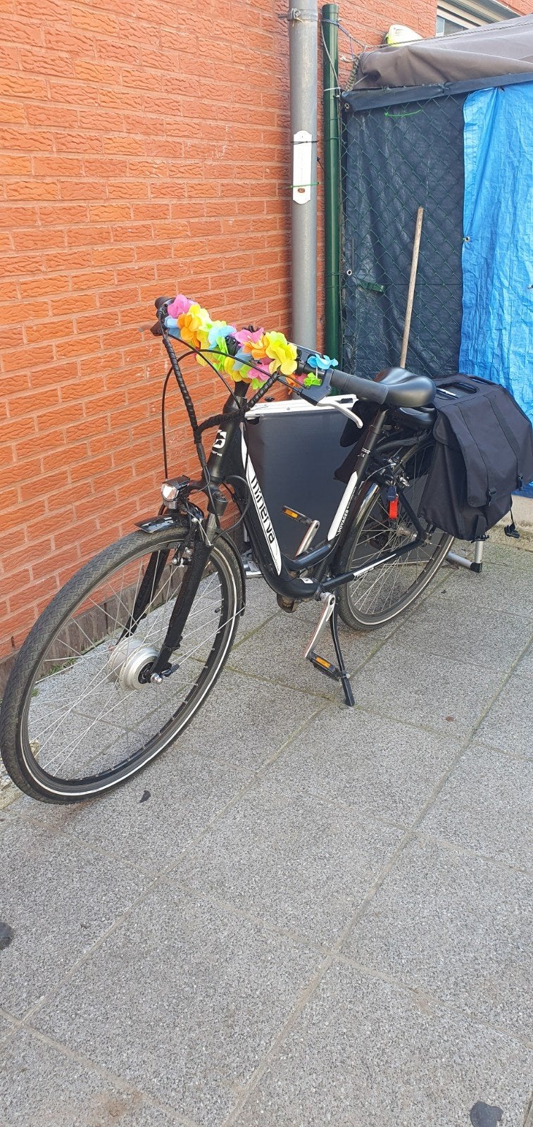 Electrische Minerva damesfiets, Fietsen en Brommers, Velgrem, Versnellingen, Zo goed als nieuw, Ophalen
