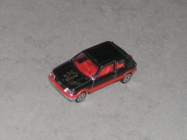 Majorette Peugeot 205 GTI, Ophalen, Auto