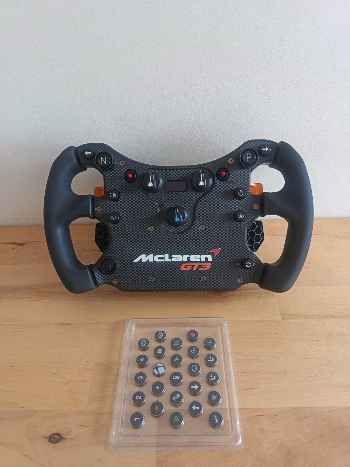 Roue Fanatec McLaren GT3 V2 + Quick Release Métal QR1, Enlèvement