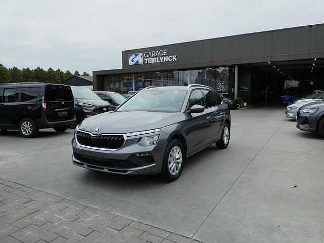 SKODA Kamiq 1.0 TSi 115pk Business Luxe Camera '25 28000km, Auto's, Parkeerassistent, Bedrijf, 83 kW, SUV of Terreinwagen