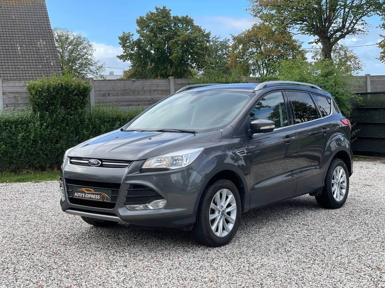 Ford Kuga, Autos, Argent ou Gris, Achat, Euro 6, Entreprise