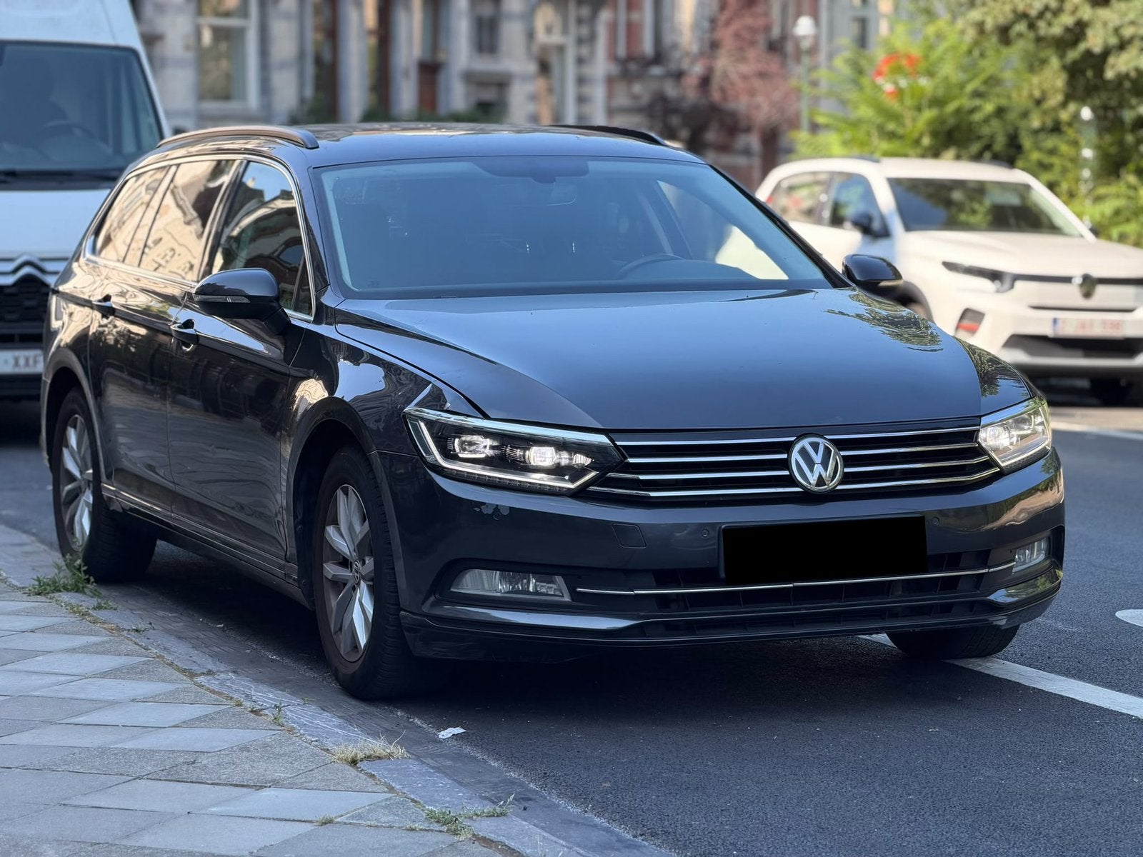 Volkswagen Passat 1.6 TDI FACELIFT DSG, Auto's, Automaat, Stof, 4 cilinders, 1600 cc