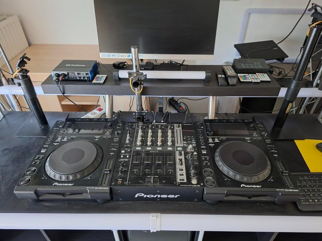 Pioneer dj nexus 900 x2 met djm 750k nieuwstaat., Musique & Instruments, Enlèvement, Comme neuf