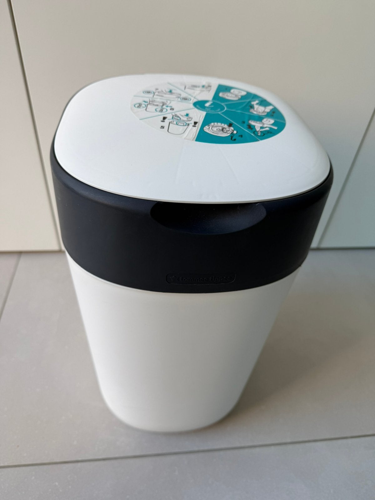 Tommee Tippee twist & click + 3 navulcartridges, Enlèvement, Comme neuf