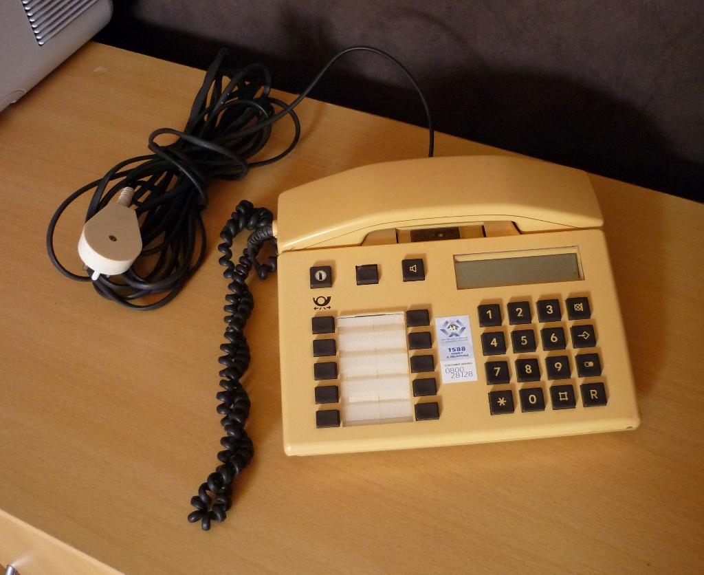 Vintage Retro beige gele Telekom telefoon, Telecommunicatie, Telefooncentrales, Ophalen of Verzenden