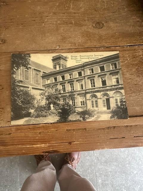 carte postale Séminaire épiscopal de Bruges voorhof, Enlèvement ou Envoi, Non affranchie, Flandre Occidentale