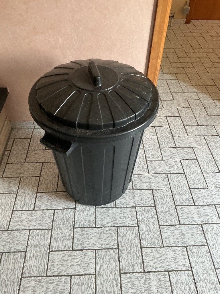 Vuilbak, Ophalen, 50 – 75, Kunststof, 40 liter of meer