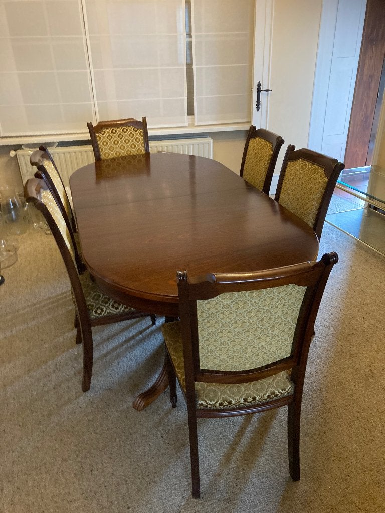 Complete eetkamer in notelaar, Antiek en Kunst, Ophalen