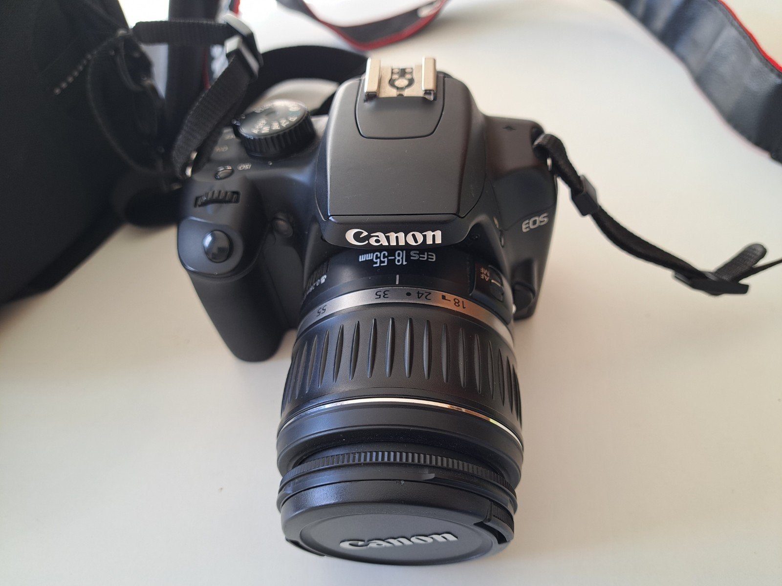 Canon EOS 1000D, Enlèvement, Canon