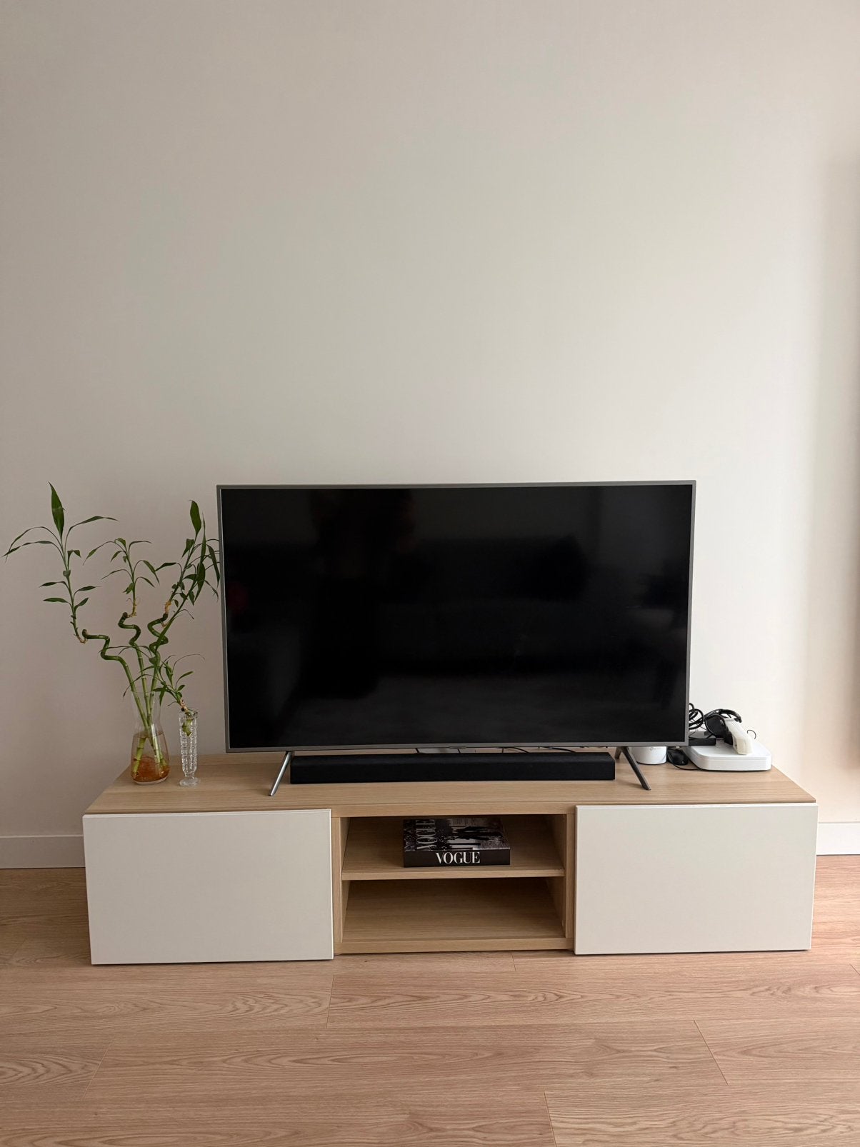 IKEA Besta tv meubel, Enlèvement, Comme neuf