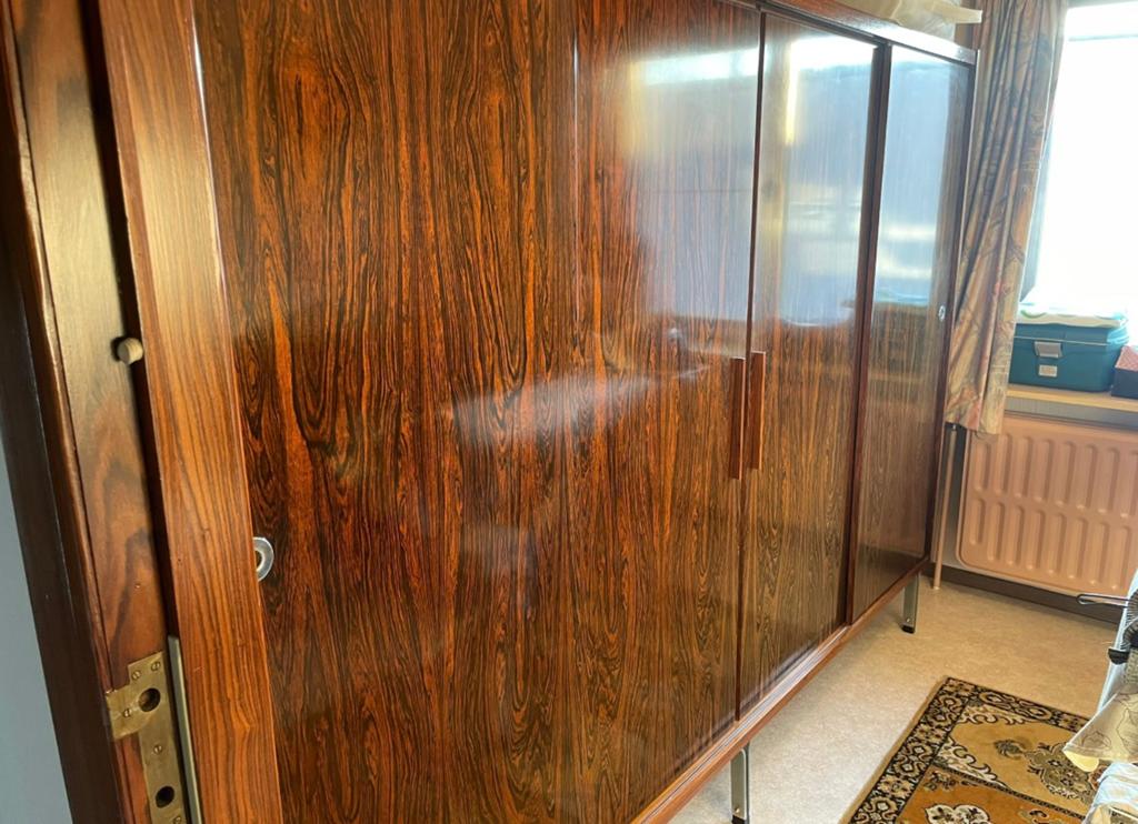 Vintage MCM Palissander wardrobe, Ophalen
