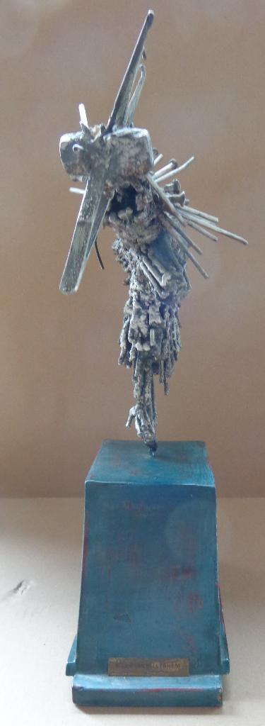 ROGER VAN BELLEGHEM / SPIJKERVOGEL / ASSEMBLAGE / H= 40cm, Statue, Oiseau, Composites, Enlèvement