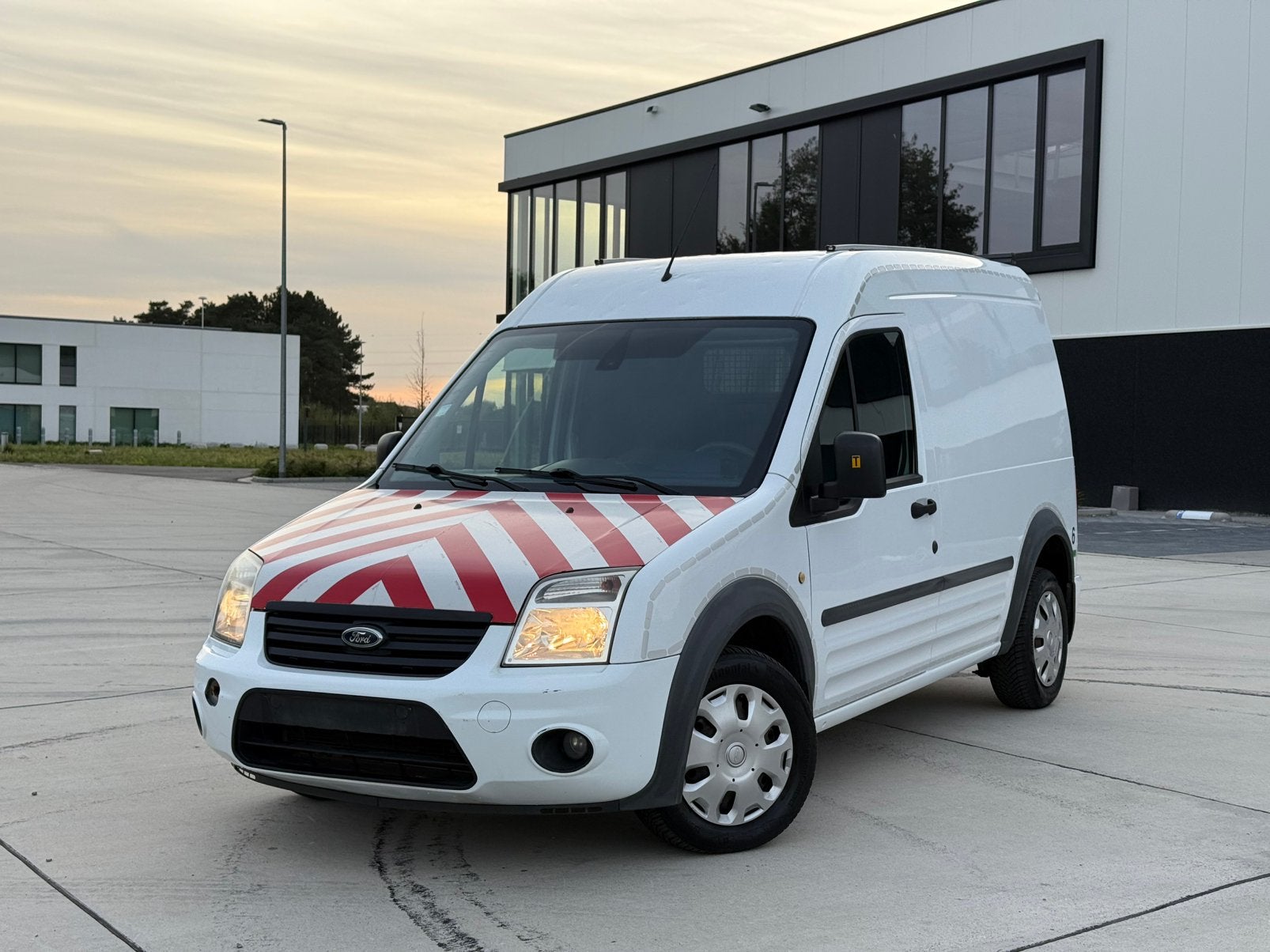Ford Transit Courier -1.5 TDCI Ambiente - Diesel, Autos, Euro 5, Achat, Entreprise, 2 places