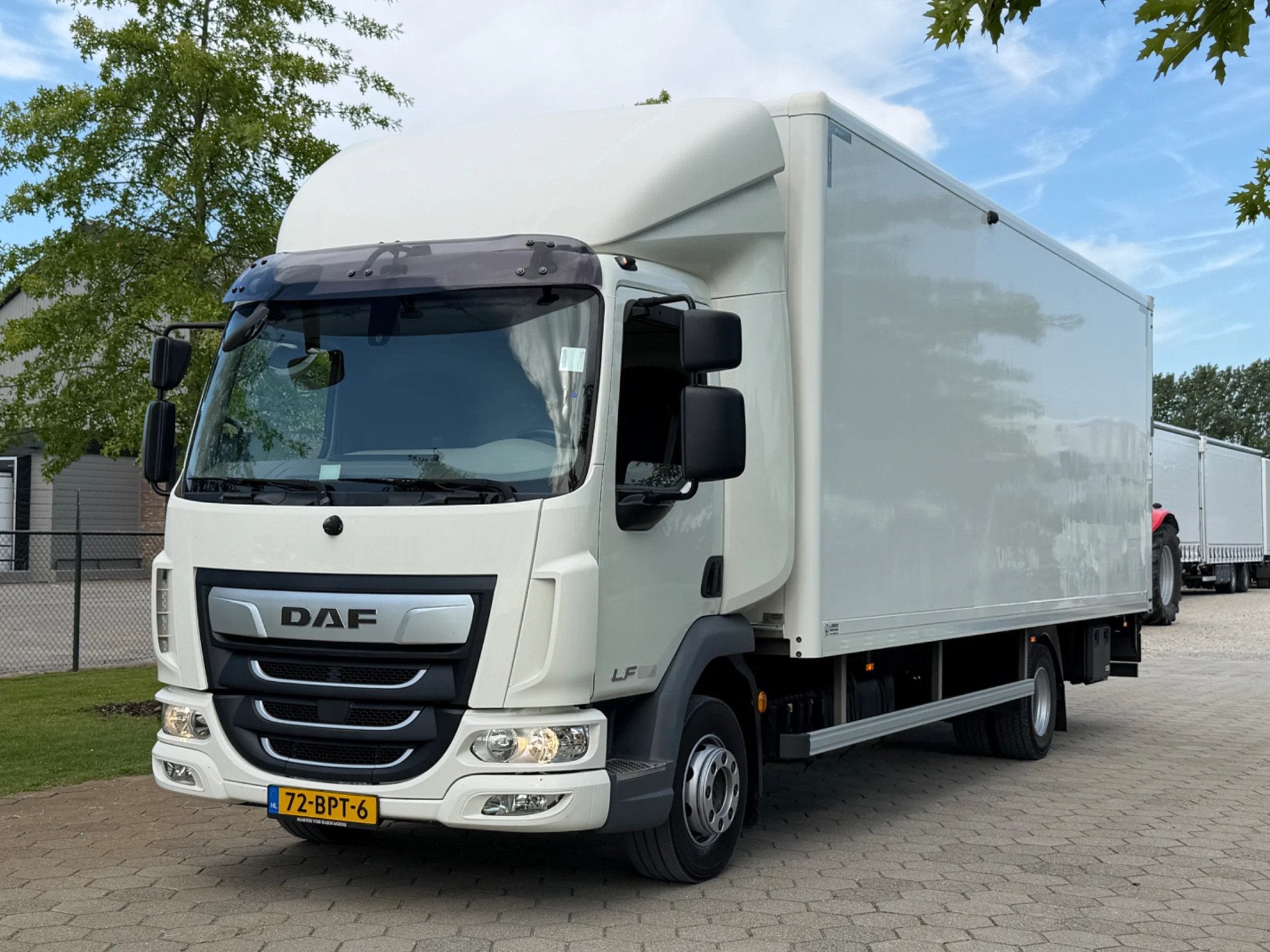 DAF LF 180 LF180.12 EURO6. als in Nieuwstaat! (bj 2020), Auto's, Bestelwagens en Lichte vracht, Automaat, Achterwielaandrijving