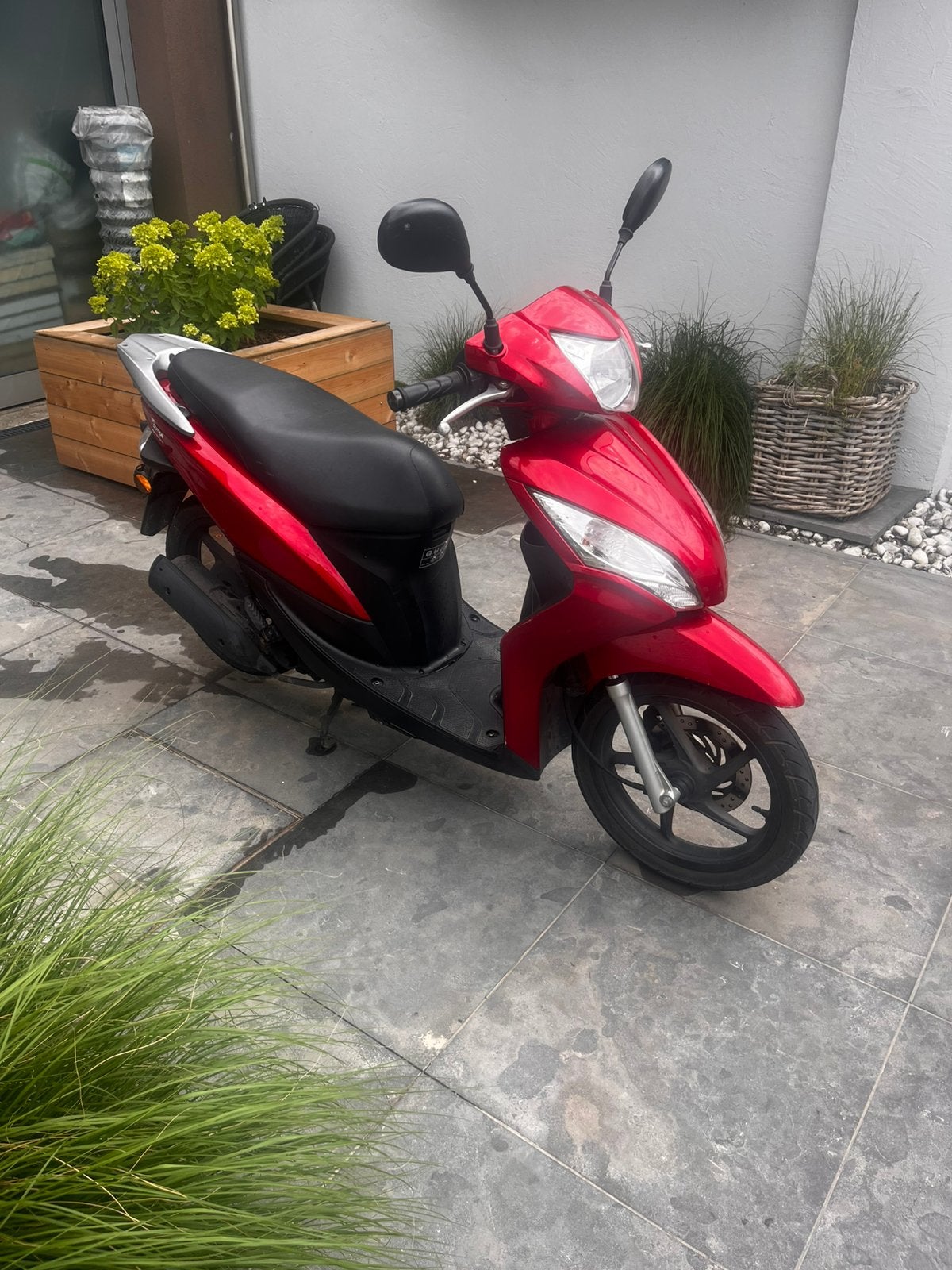 HONDA  Scooter, Fietsen en Brommers, Brommers | Honda, Zo goed als nieuw, Klasse B (45 km/u), Ophalen