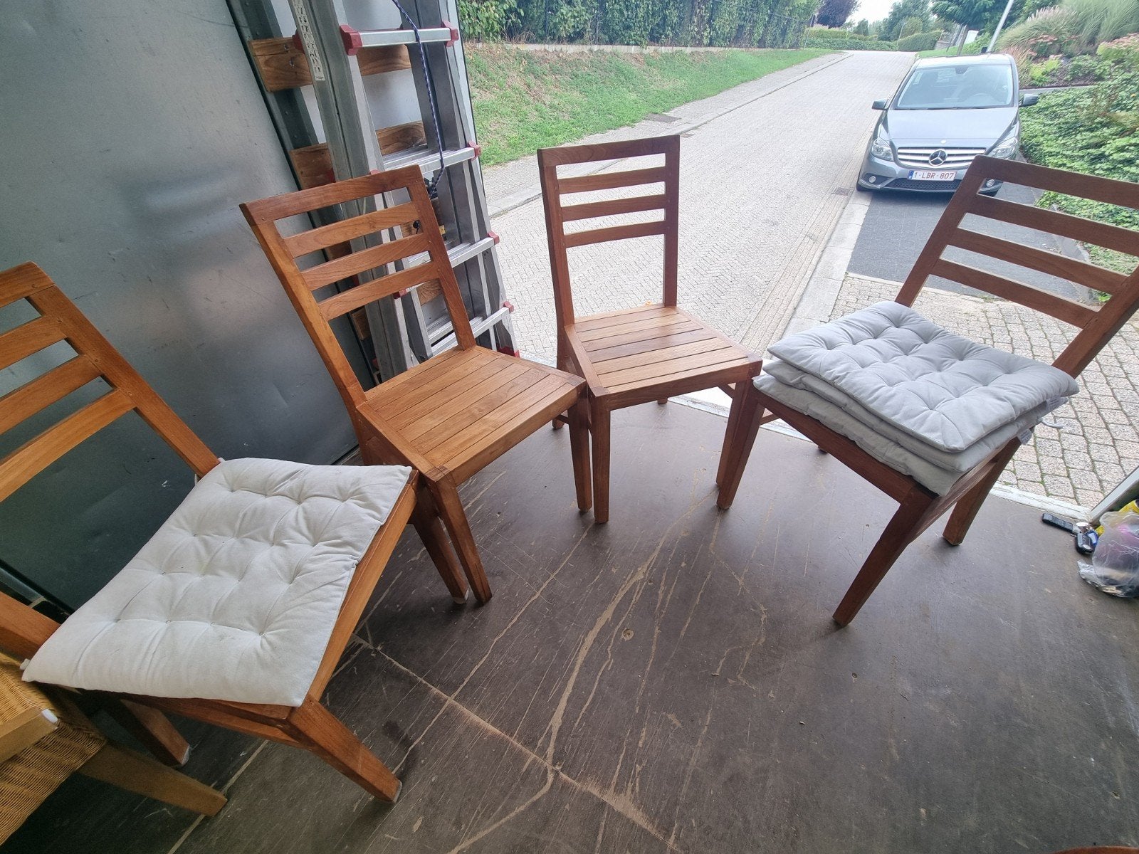 teak stoelen, Ophalen