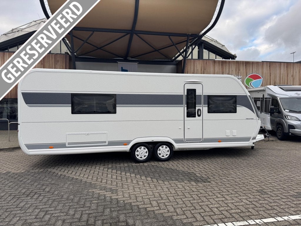 Hobby Prestige 660 WFC, Caravanes & Camping, Jusqu'à 4, 6 à 7 mètres, Hobby, Lit fixe