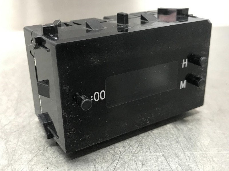 HORLOGE Toyota Auris (E18) (01-2012/03-2019), Utilisé, Toyota