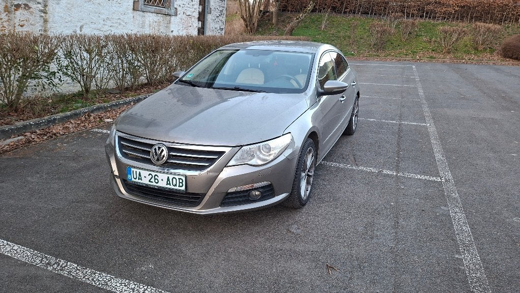 PASSAT CC 2.0 diesel 171k km, Autos, Volkswagen, Particulier, Passat, Diesel, Euro 4, Berline, 4 portes, Boîte manuelle, Beige