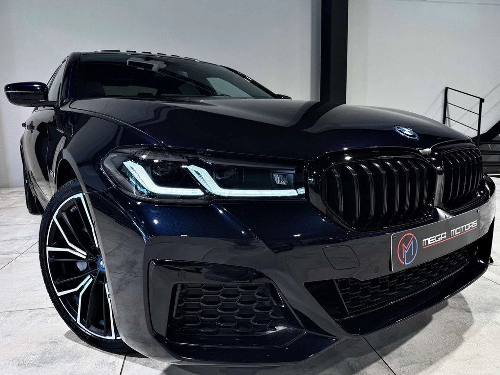 BMW 5 Serie 530 eAS 292CV PACK M" ! TVA/BTW ! CARPLAY CAMERA, Auto's, BMW, Automaat, Gebruikt, 4 cilinders, Blauw