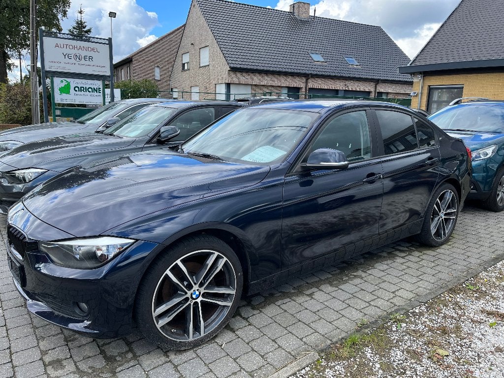 BMW 316D TANZANIETBLAUW 19INCH M, Autos, BMW, Entreprise, Série 3, Diesel, Boîte manuelle, Enlèvement