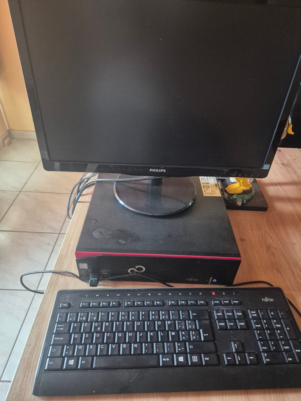 fujitsu pc, Ophalen, Gebruikt, 2 tot 3 Ghz, Met monitor