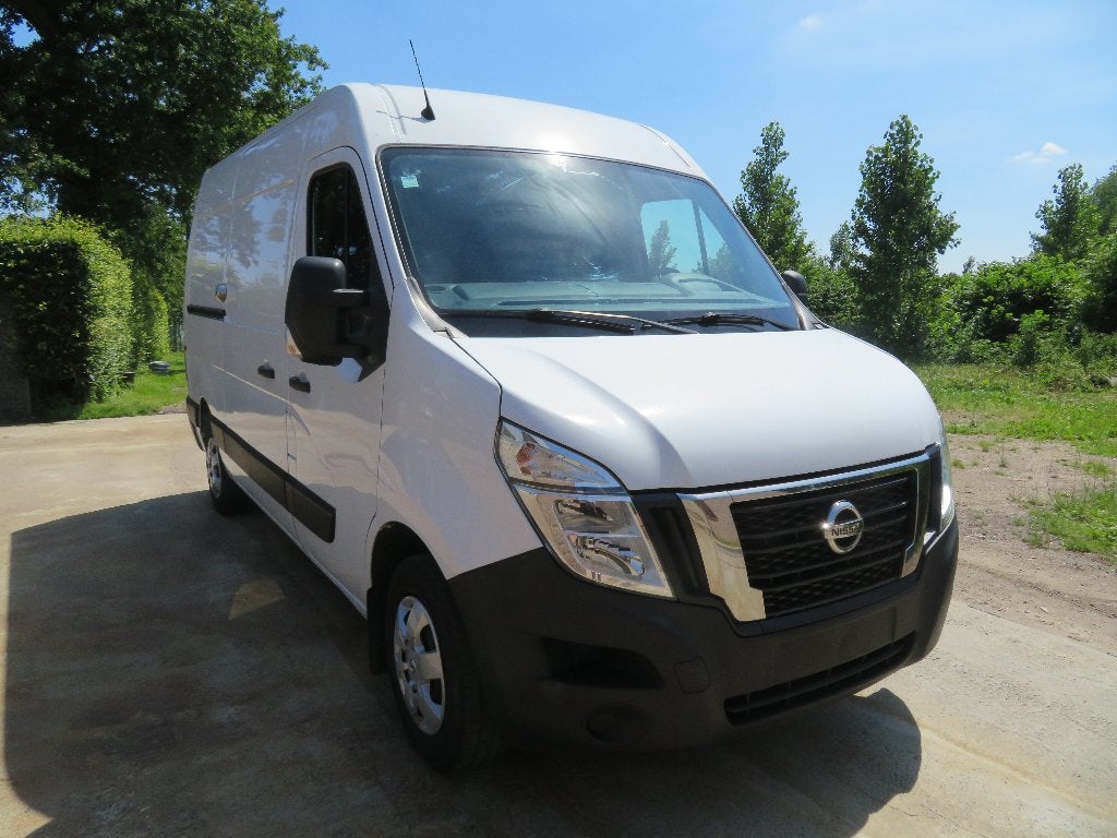 Nissan NV400 2.3dCi - L2H2 - 2021 - 57.054km - €6d, Stof, 4 cilinders, 2500 kg, Bedrijf