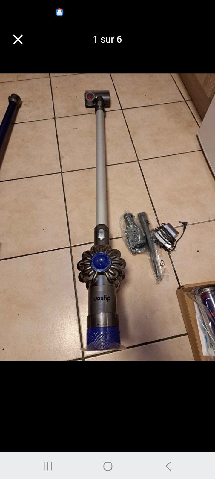 dyson v6 complet avec petite brosse motorisée special poils, Electroménager, Convient aux tapis, Enlèvement ou Envoi, Réservoir