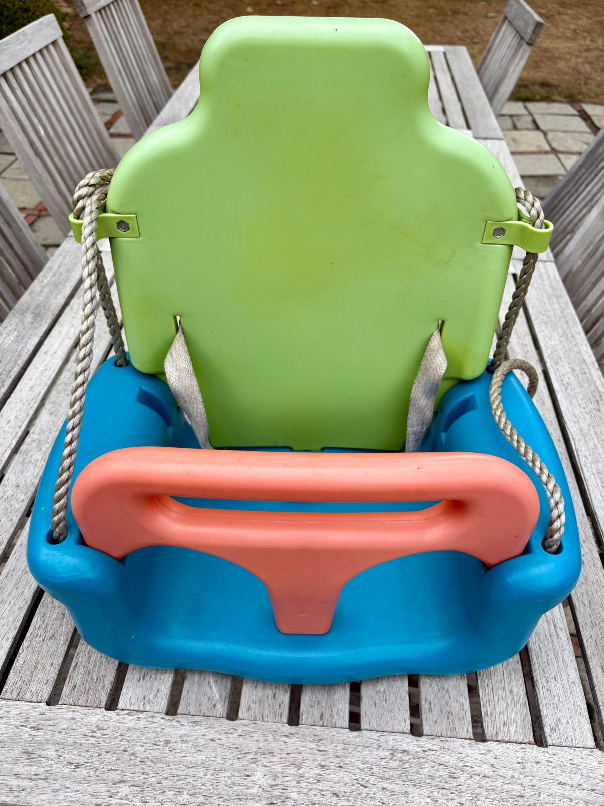 Meegroeischommel ( oranje en groen stuk kan men er afhalen), Ophalen, Gebruikt, Schommel