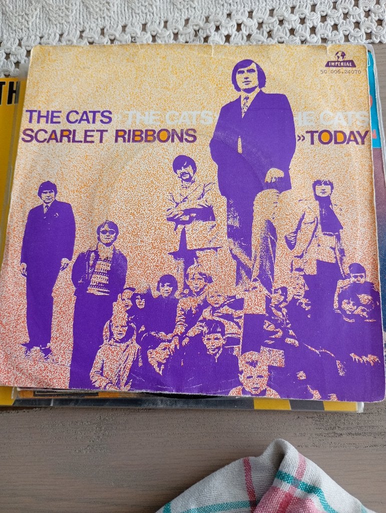 The Cats - Scarlet ribbons, Gebruikt, 7 inch, Pop, Fotohoes