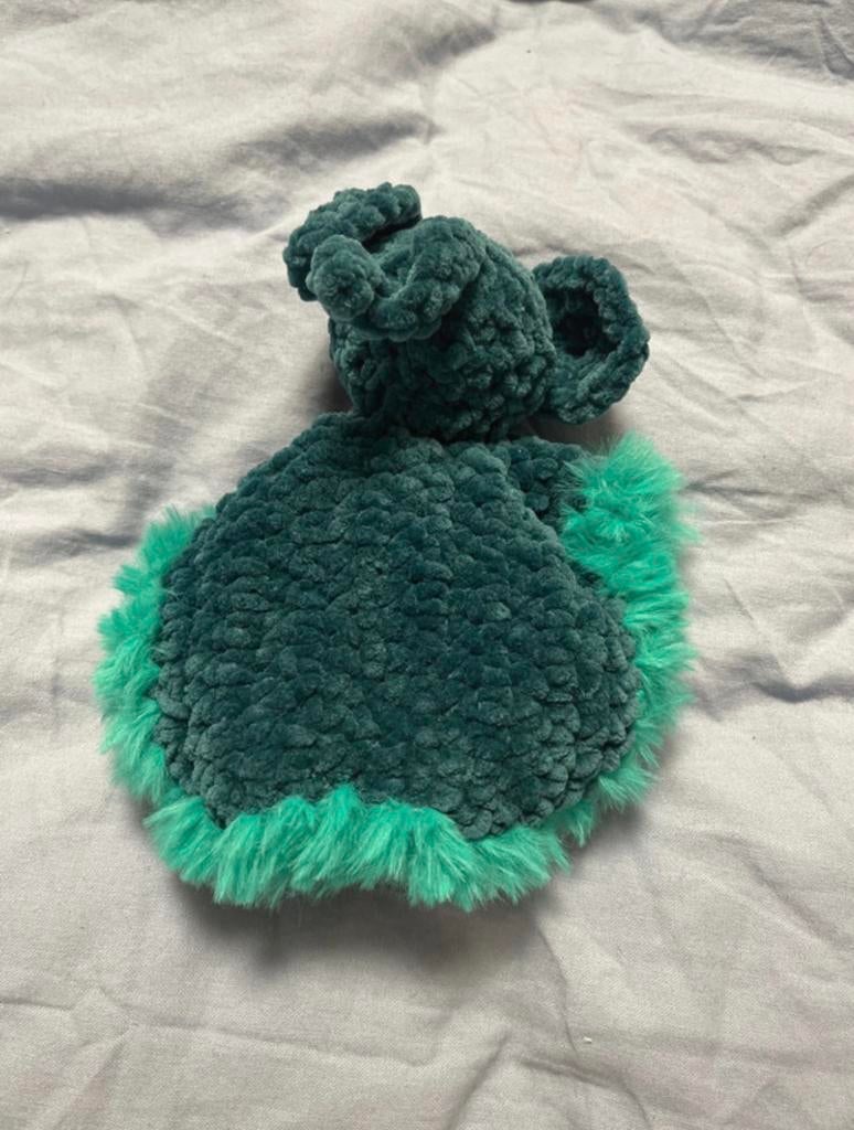 Baby olifanten knuffel, Enfants & Bébés, Vêtements de bébé | Bonnets, Écharpes & Moufles, Envoi, Neuf, Garçon ou Fille