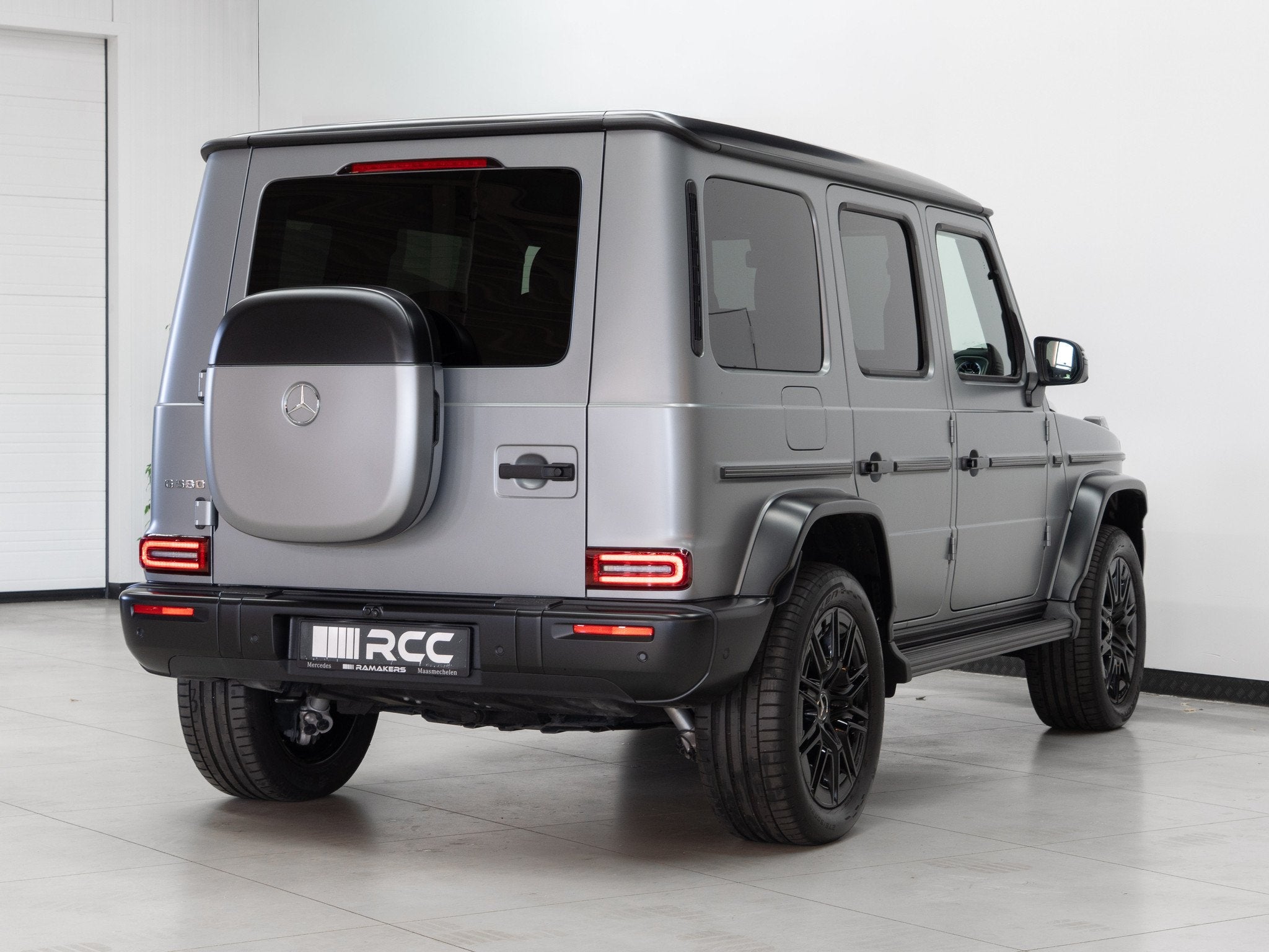Mercedes-Benz G-Klasse 580 EQ AMG-Line Night EXCLUSIVE-inter, Autos, Mercedes-Benz, Argent ou Gris, Achat, Entreprise, Carnet d'entretien