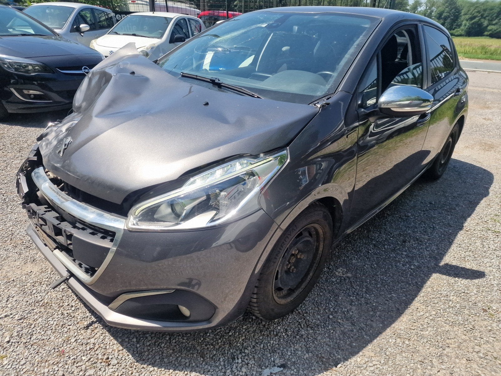 Peugeot 208.1.5 HDI 2019.5porte euro 6d roul bien. 205713km, Autos, Camions, Entreprise, Achat, ABS, Airbags, Air conditionné