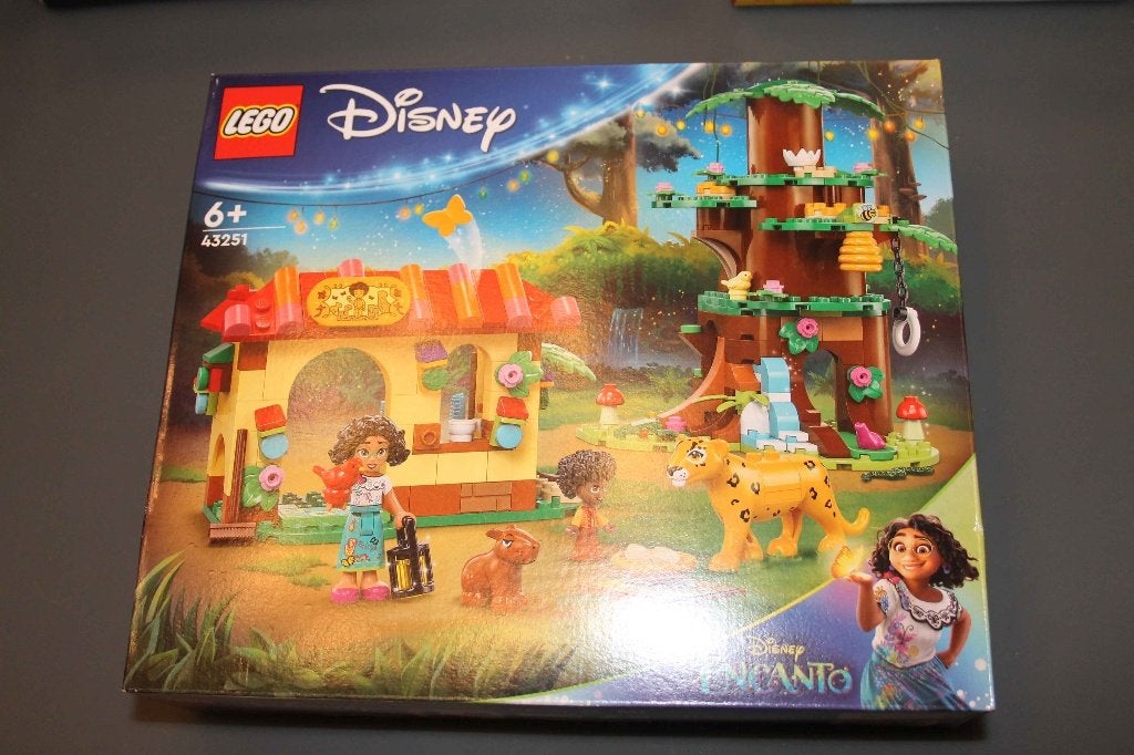 LEGO Disney 43251 Antonio's dierenopvang, Neuf, Enlèvement ou Envoi, Lego, Ensemble complet