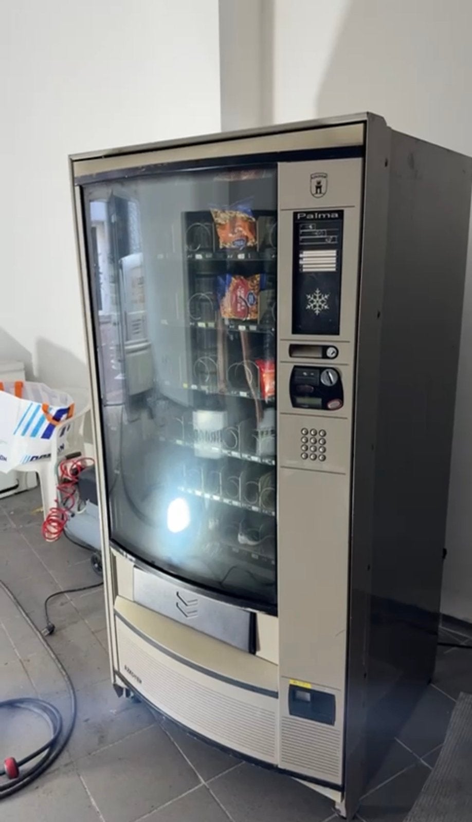 Azkoyen Palma H87 – Automaat te koop, Ophalen, Dranken