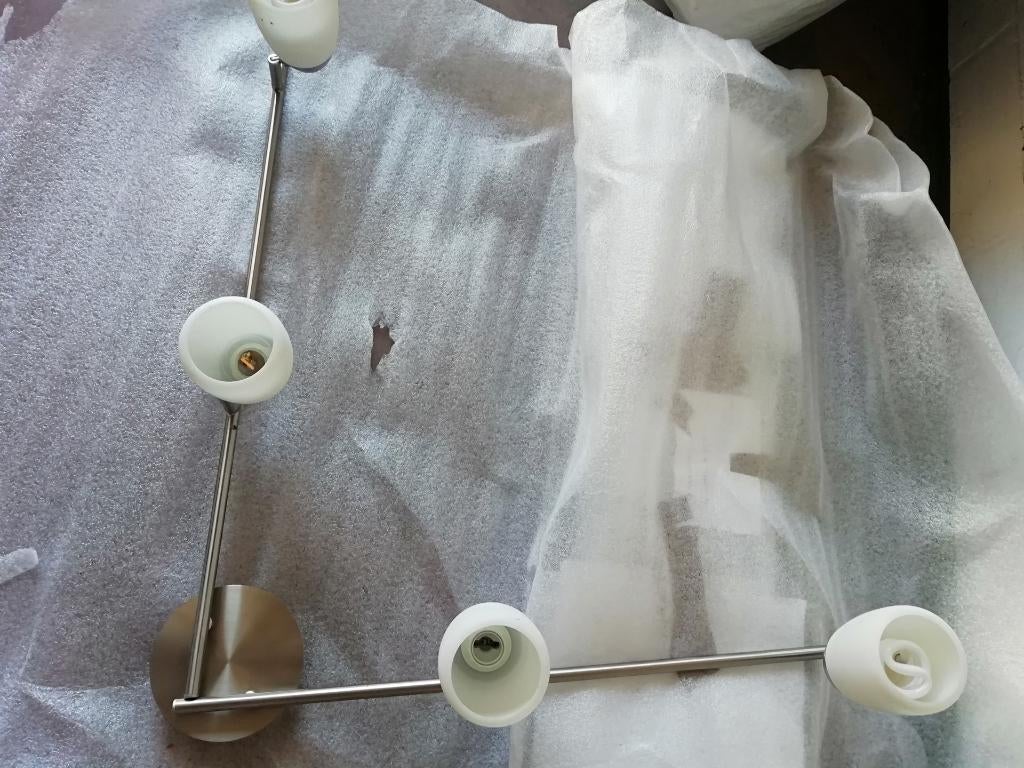 Armaturen met witte lamp kapjes  MASSIVE, Huis en Inrichting, Lampen | Spots, Ophalen