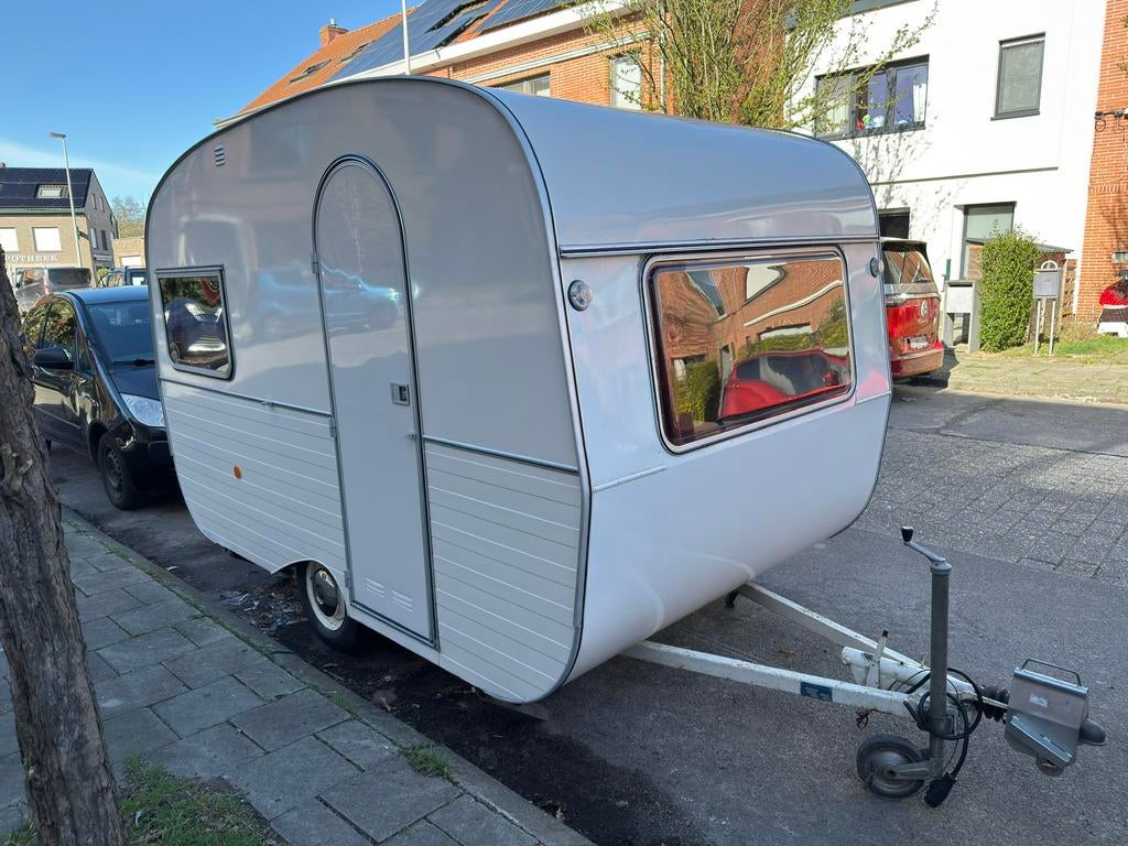 Gerenoveerde retro caravan, Caravans en Kamperen, Caravans, Particulier, Koelkast