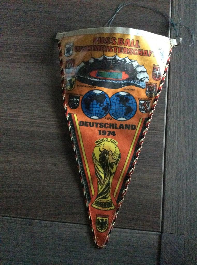 Fanion wimpel Fussballweltmeisterschaft 1974, Verzamelen, Sportartikelen en Voetbal, Verzenden, Zo goed als nieuw