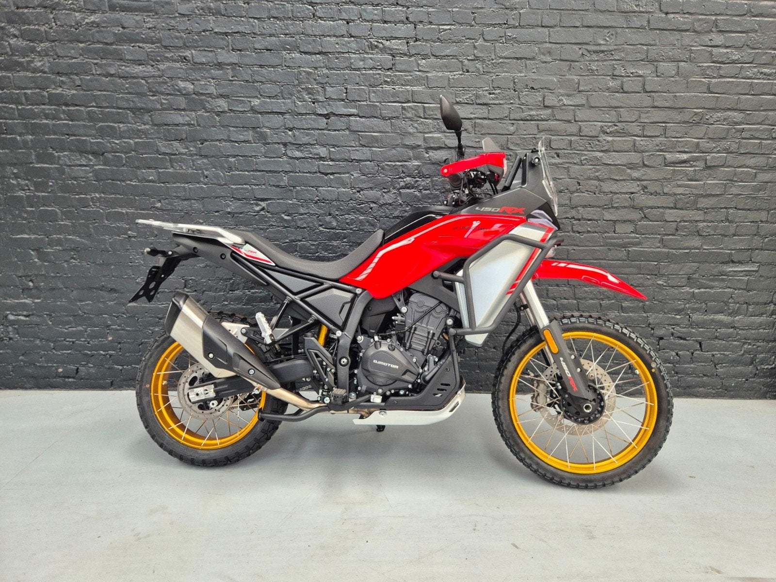 QJMOTOR SRT 450 RX - A2 - Full Option Adventure, 2 cilinders, Nieuw, 449 cc, Enduro