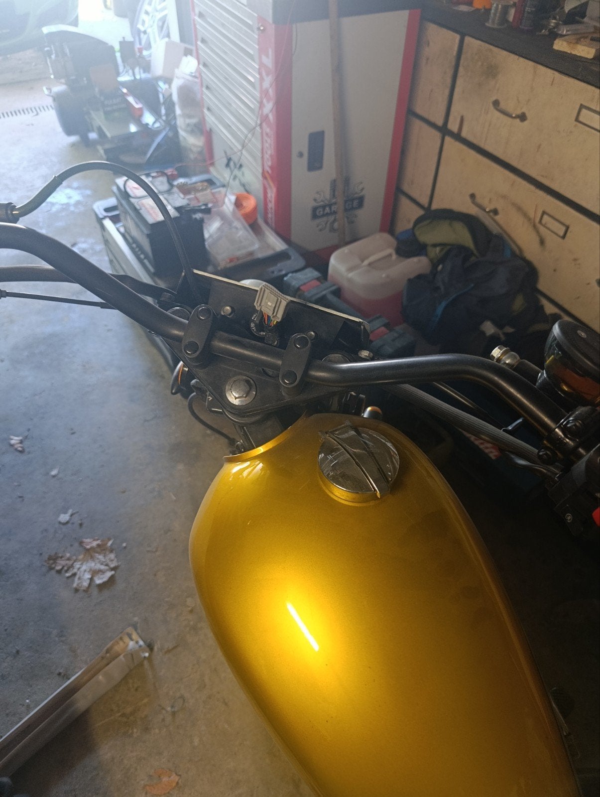 Mach schakel brommer 50cc, Ophalen